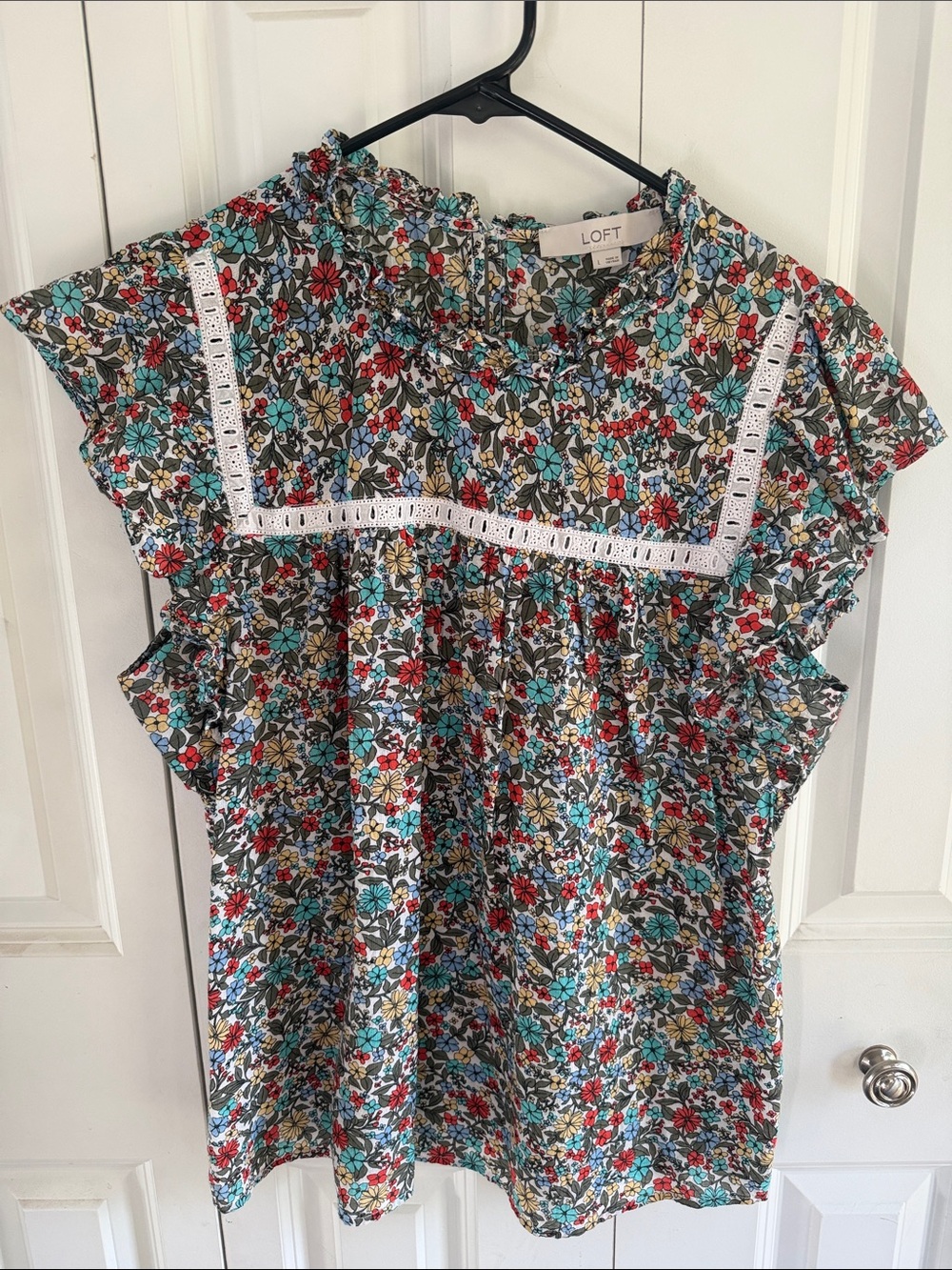LOFT Floral Lace Trim Flutter Sleeve Blouse